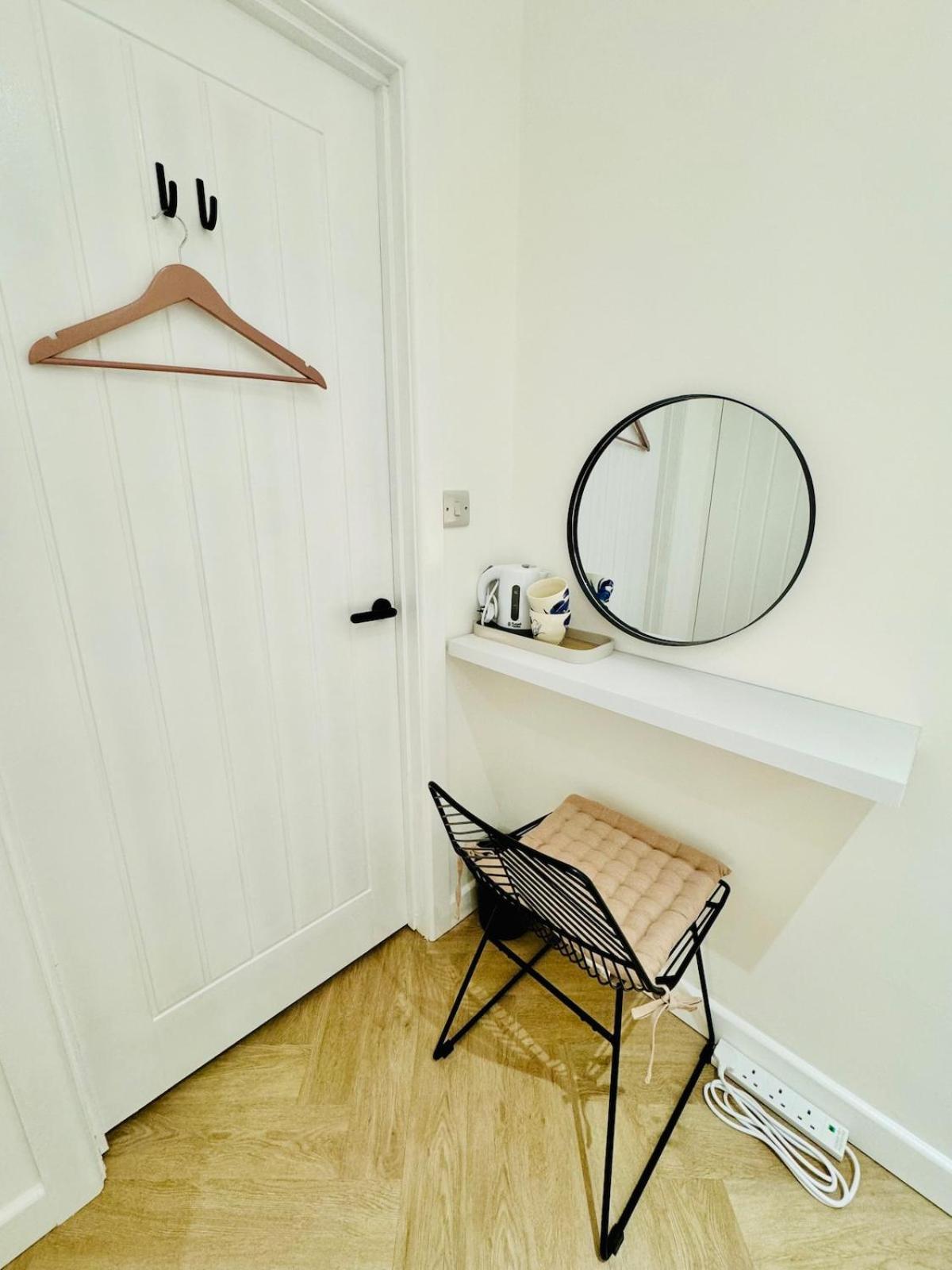 - Cozy Ensuite With Private Entrance On Beautiful - Close To Brighton Airport And Panattoni Park Apartment Shoreham-by-Sea